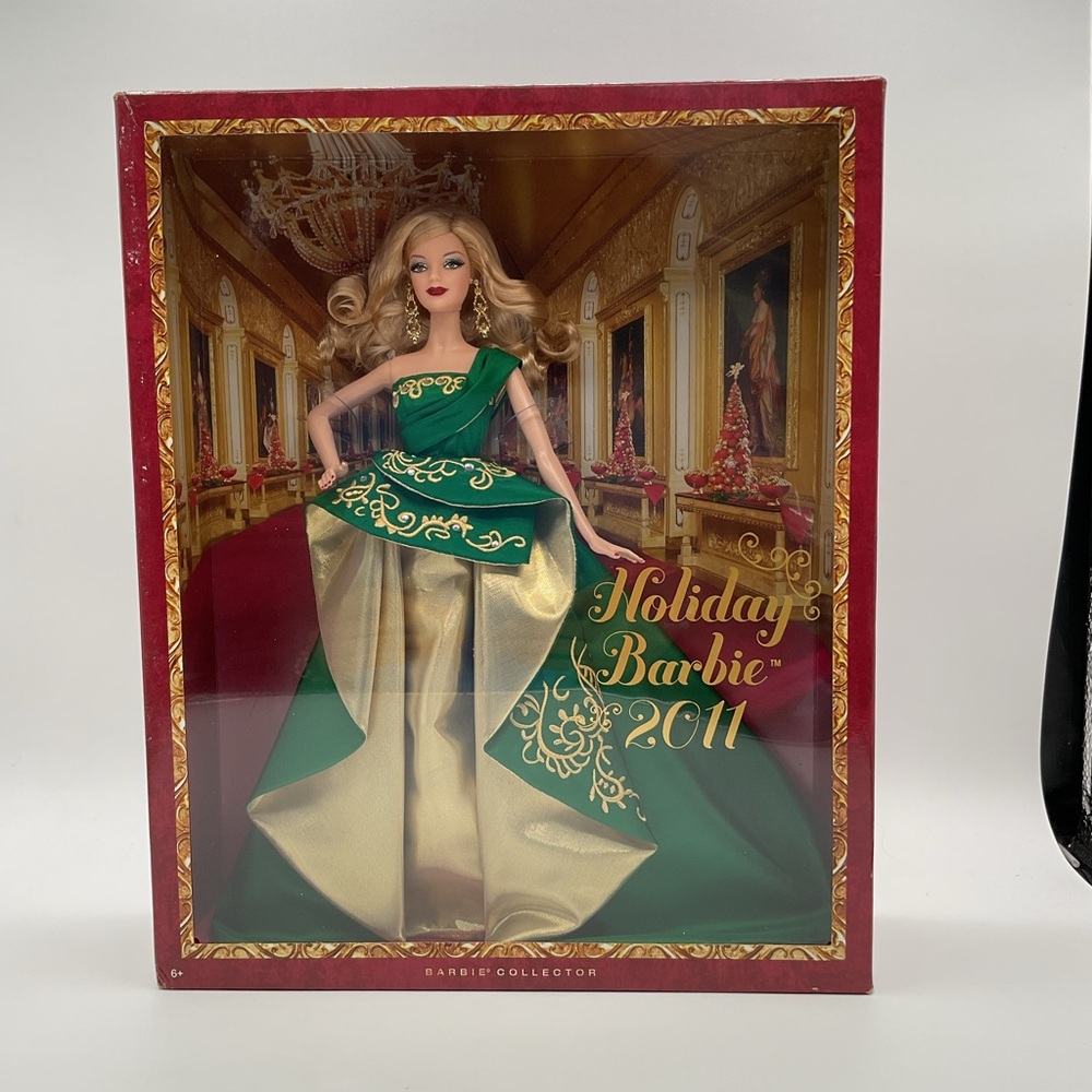 Barbie Holiday Doll 2011 - Green and Gold